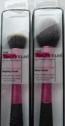 Real Techniques Blush Brush             