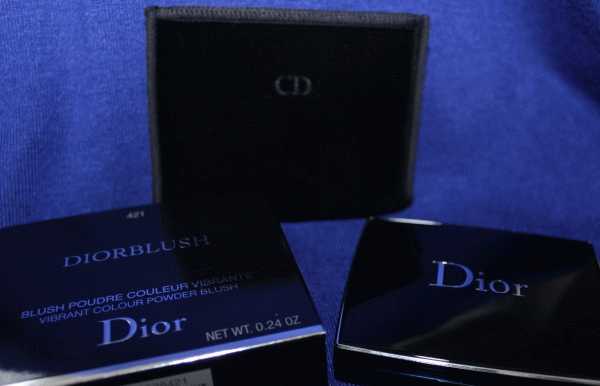 Dior Diorblush Vibrant Colour Powder Blush  фото