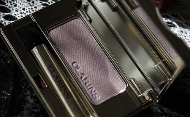 Clarins Ombre Minerale Mineral Eyeshadow Smoothing & Long-Lasting  фото