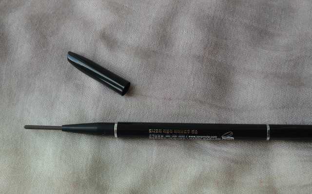Карандаш для бровей Tony Moly Lovely Eyebrow Pencil 03 фото