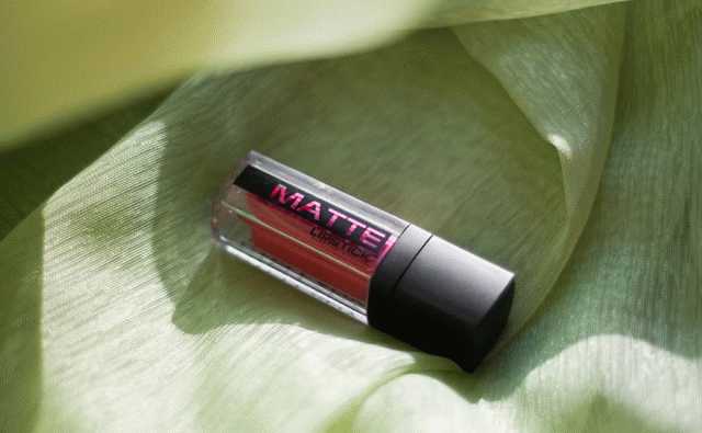 Погоня за успехом бренда Stellary и их новинка Matte lipstick №03 Дивный поцелуй фото