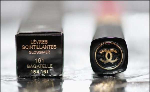 Chanel Le Vernis Nail Colour 557 Morning Rose и Chanel Levres Scintillantes Glossimer 161 Bagatelle фото