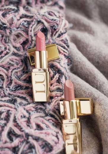 Avon Luxe Lipstick  фото