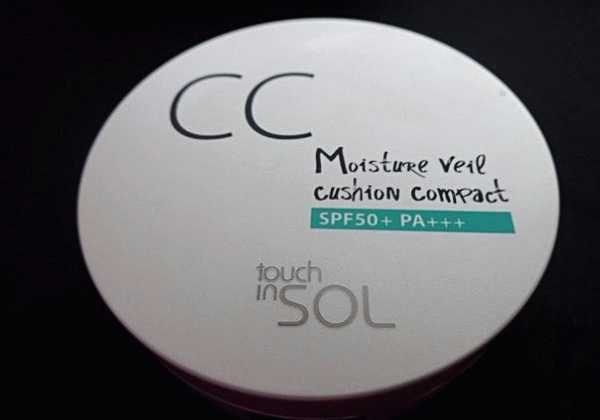 Компактное увлажняющее СС- покрытие Touch In Sol CC &quot;Moisture Veil Cushion Foundation&quot; spf 50+ PA+++ фото