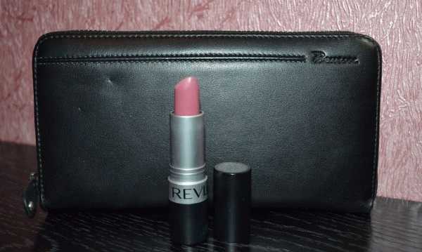 Нежность с Revlon Super Lustrous Lipstick Matte в оттенке 002 Pink Pout фото