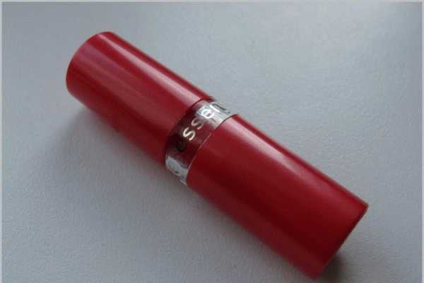 Essence lipstick - 44 Almost Famous - почти известная помада фото