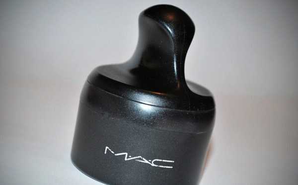 MAC Mineralize SPF 15 Foundation Loose  
