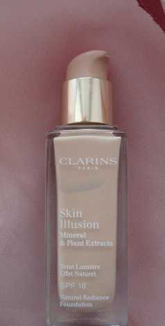 Clarins Skin Illusion Mineral & Plant Extracts SPF 10  фото