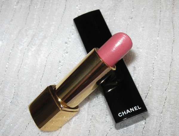 Chanel Rouge Allure Luminous Satin Lip