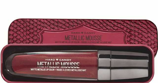 Жидкий металл на губах с Metallic Mousse