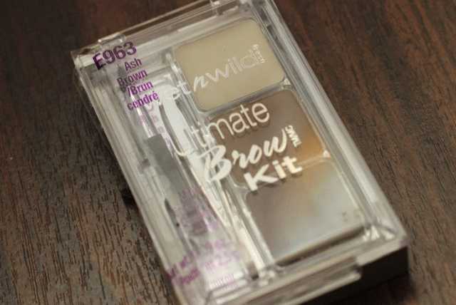 Бюджетное оформление бровей с Wet&#039;N&#039;Wild Ultimate Brow Kit E963 Ash Brown фото