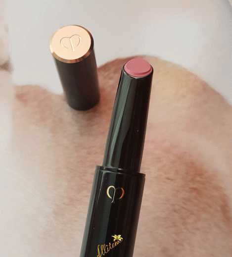 Когда одной мало. Cle de Peau Beaute Refined Lip Luminizer №2 Lavender фото