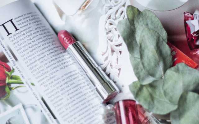 Essence Sheer & Shine Lipstick          
