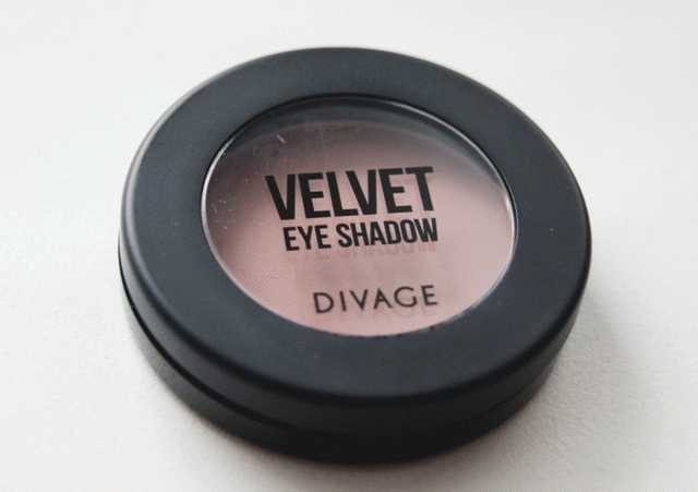 Divage Velvet Eye Shadow                