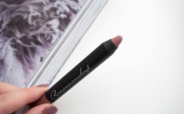 Холодный nude. Помада-карандаш для губ Sexy Lipstick Pen Velvet Praline от Romanovamakeup фото