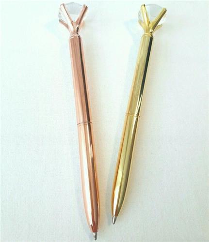 Красивые шариковые ручки с диамантом. фото